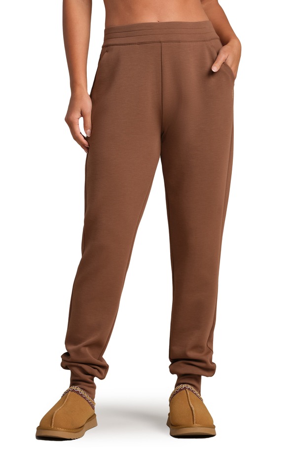 ローヌ レディース ボトムス レギンス パンツ Rhone Dreamglow Tapered Pants Chestnut Brown ブラウン