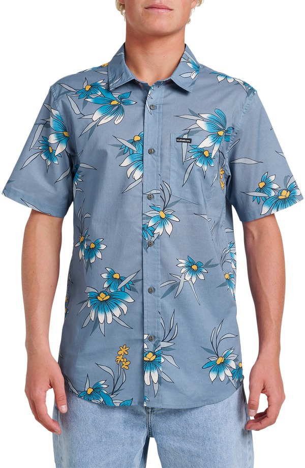 クイックシルバー メンズ トップス シャツ コットン Quiksilver Costal Flora Classic Fit Floal Short Sleeve Cotton Button-Up Shirt Coronet Blue ブルー