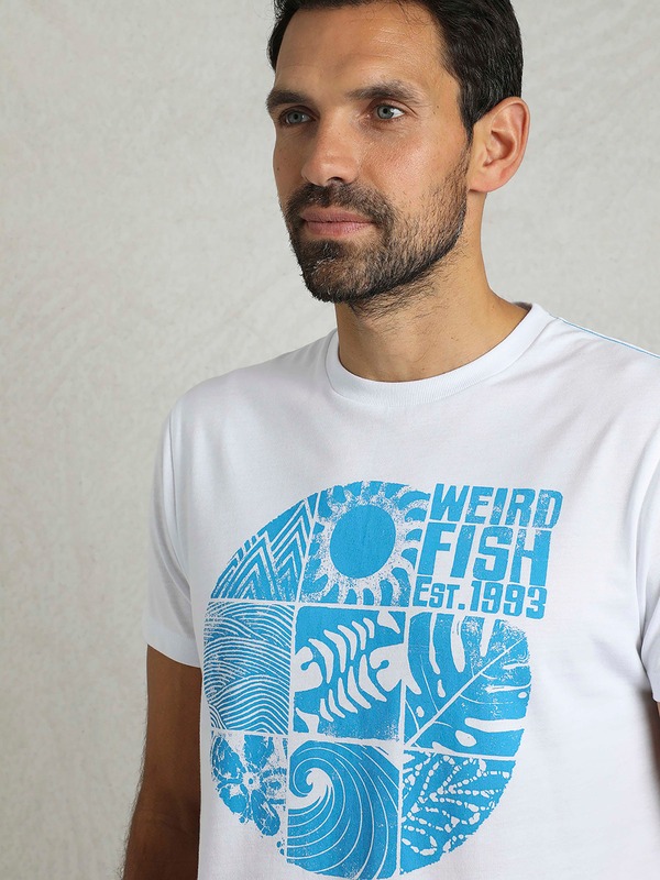 ウィアードフィッシュ メンズ トップス プルオーバー グラフィック Weird Fish Summer Sector Graphic T-Shirt White 白いこと