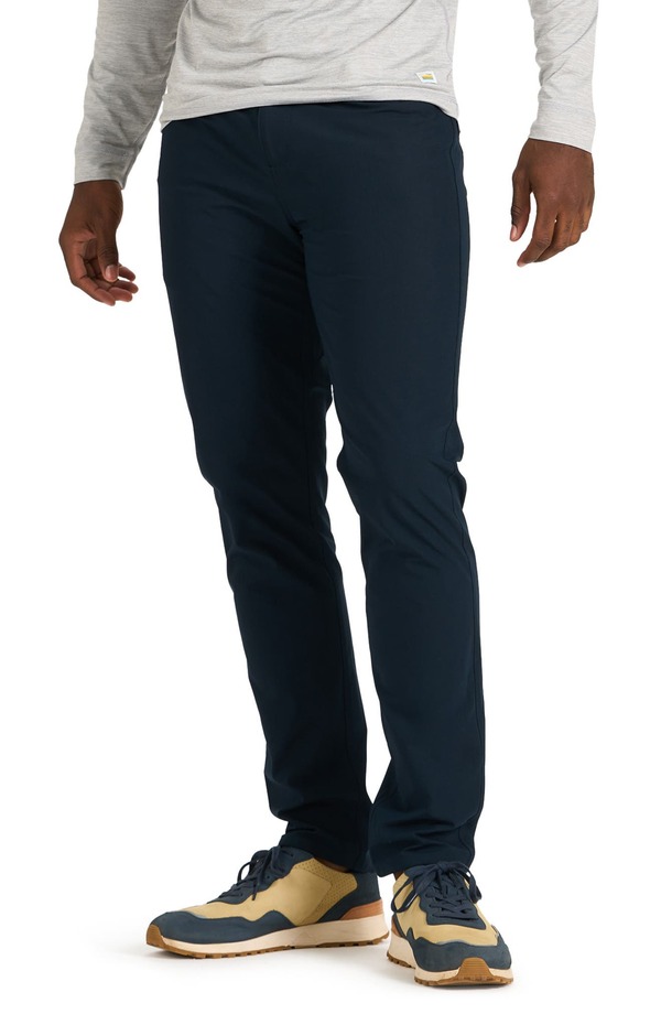 ビュオーリ メンズ ボトムス カジュアルパンツ Vuori Metathletic Slim Pants Ink