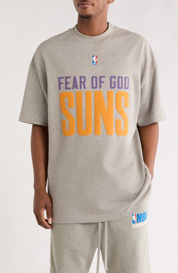 フィアオブゴッド メンズ トップス Tシャツ グラフィック Fear of God Essentials x NBA Classic Fit Suns Graphic T-Shirt Warm Heather ヘザー