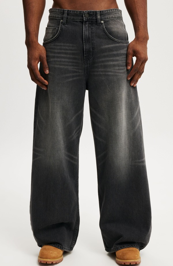 コットンオン メンズ ボトムス デニムパンツ Cotton Men\'super Baggy Balloon Jean Backbone Black ブラック