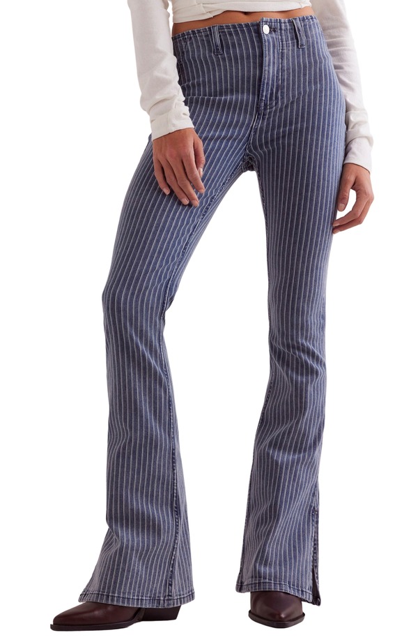 フリーピープル レディース シューズ ブーツ・レインブーツ 片方細長い切口 ブーツとり捨てる デニム Free Peoplevel Up Stripe Side Slit Bootcut Jeans Faded Railroad 縞模様