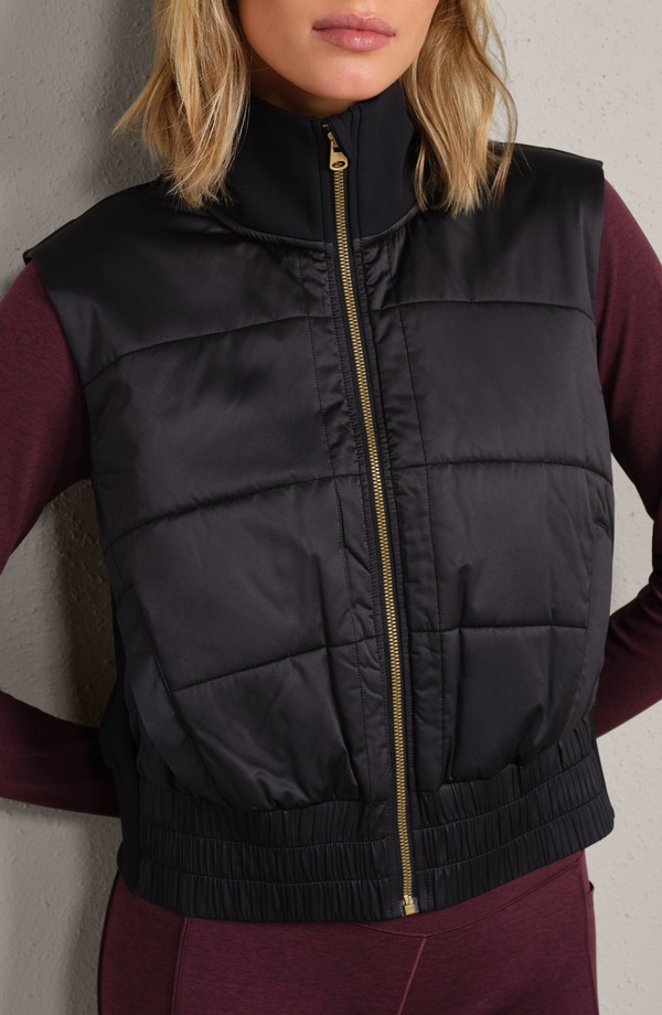 ローヌ レディース アウター 上衣・上衣 キルティング 限りない Rhone Chalet Quilted Waterepellent Vest Pure Black 黒いこと