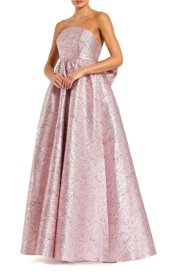 マックダガル レディース トップス ワンピース トール ストラップレス Mac Duggal Metallic Strapless Brocade Gown With Oversized Bow Raspberry メタリック|ReVida 店