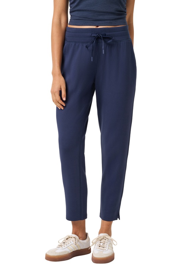 トラビスマヒュー レディース ボトムス カジュアルパンツ アンクル TravisMathew Skyloft Soft Ankle Pants Navy Blazer ネイビー|ReVida 店