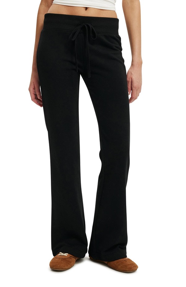 コットンオン レディース ボトムス 心地好いズボン下 ローライズ ブーツ Cotton Women\u0027s Low Rise Bootleg Sweatpant Black 黒いこと