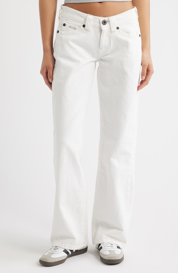 アーバンアウトフィッターズ レディース ボトムス ジーンズズボン下 ワイドレッグ ローライズ デニム BDG Urban Outfitters Kayla Low Rise Wide Leg Jeans White 白いこと