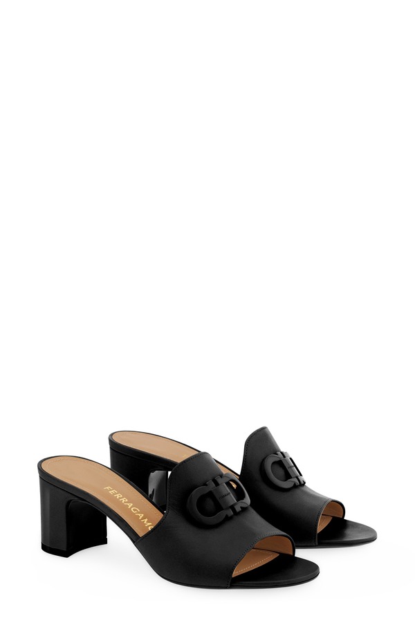 フェラガモ レディース シューズ サンダル FERRAGAMO Rexy Slide Sandal Nero Biscotto｜ReVida 店 140,400円