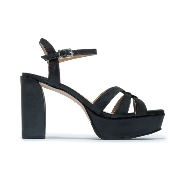 ベルナード レディース シューズ 踵 プラットホーム サンダル Bernardo Footwear Vittoria Platform Sandal Black 黒いこと