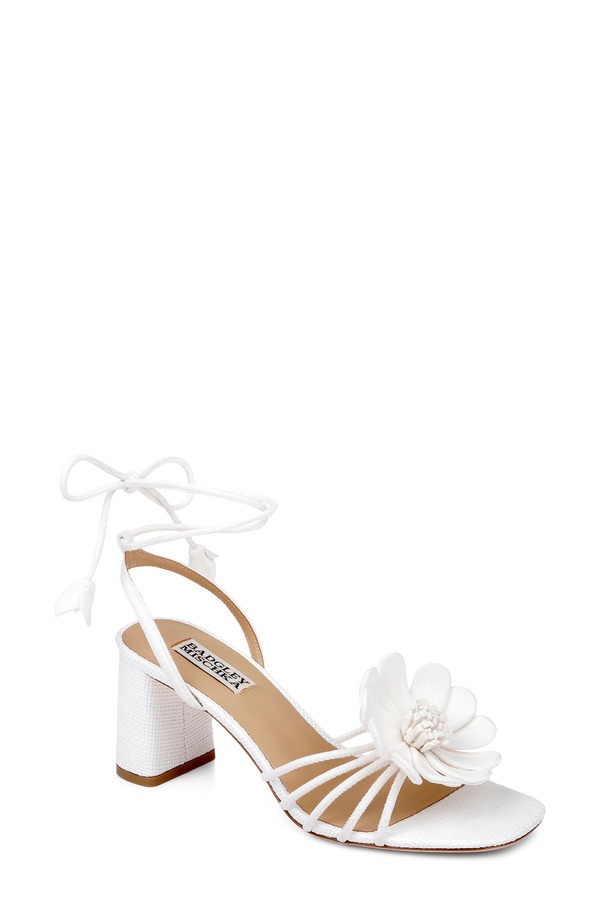 バッドグレイミッシカ レディース シューズ 踵 サンダル アンクル Badgley Mischka Collection Wallflower Ankle Wrap Sandal White Suede 白いこと