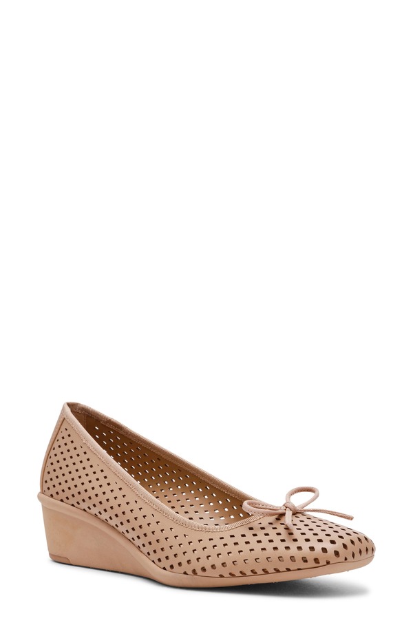 アンクライン レディース シューズ ヒール Anne Klein Winslett Wedge Pump Biscotti