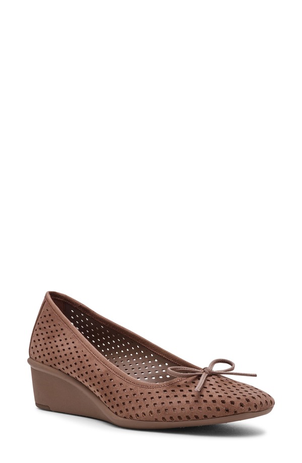 アンクライン レディース シューズ ヒール Anne Klein Winslett Wedge Pump Truffle 20,335円