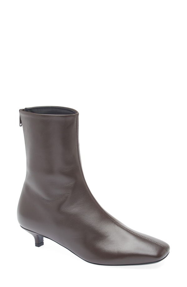 トーテム レディース シューズ ブーツ・レインブーツ 踵 TOTEME Day Kitten Heel Bootie Brown 赤銅色