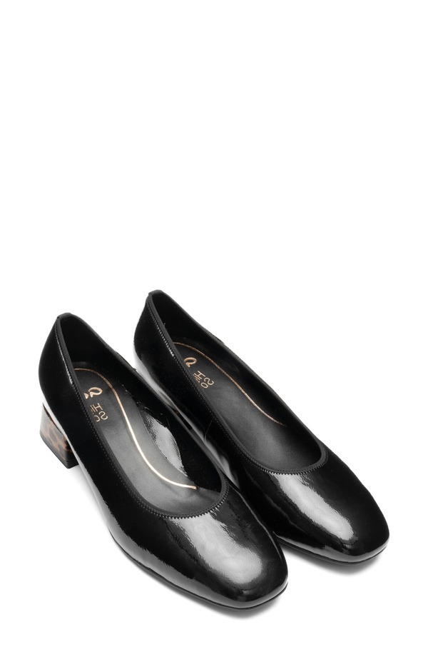 アラ レディース シューズ ヒール ara Gypsum Block Heel Pump Black W/ Nature ブラック 37,570円