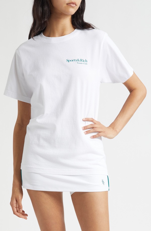 スポーティ アンド 分限者 レディース トップス プルオーバー グラフィック Sporty \u0026 Rich Gender Inclusive Play Tennis Graphic T-Shirt White 白いこと