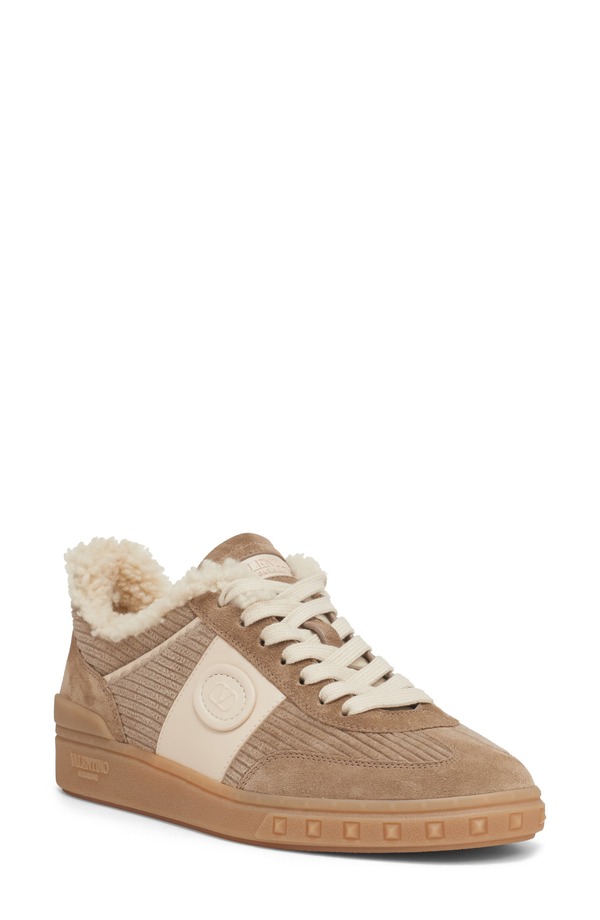 ヴァレンティノ レディース シューズ スニーカー Valentino Garavani Upvillage Shearling Lined Sneaker New Chinos｜ReVida 店
