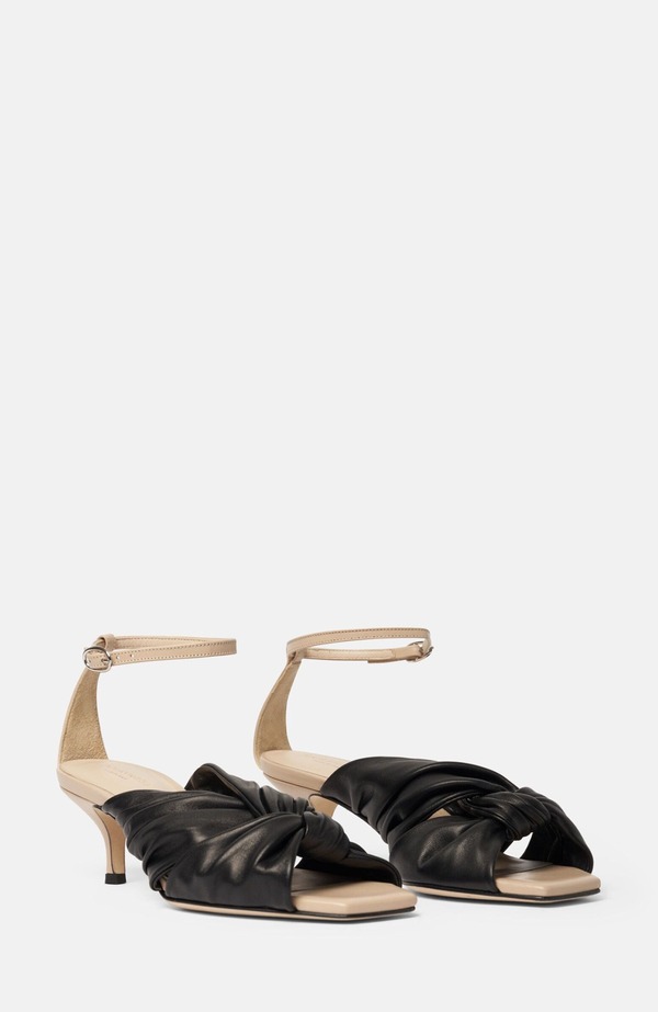 スカロッソ レディース シューズ 踵 サンダル SCAROSSO Knot Sandals Black - Calf 黒いこと