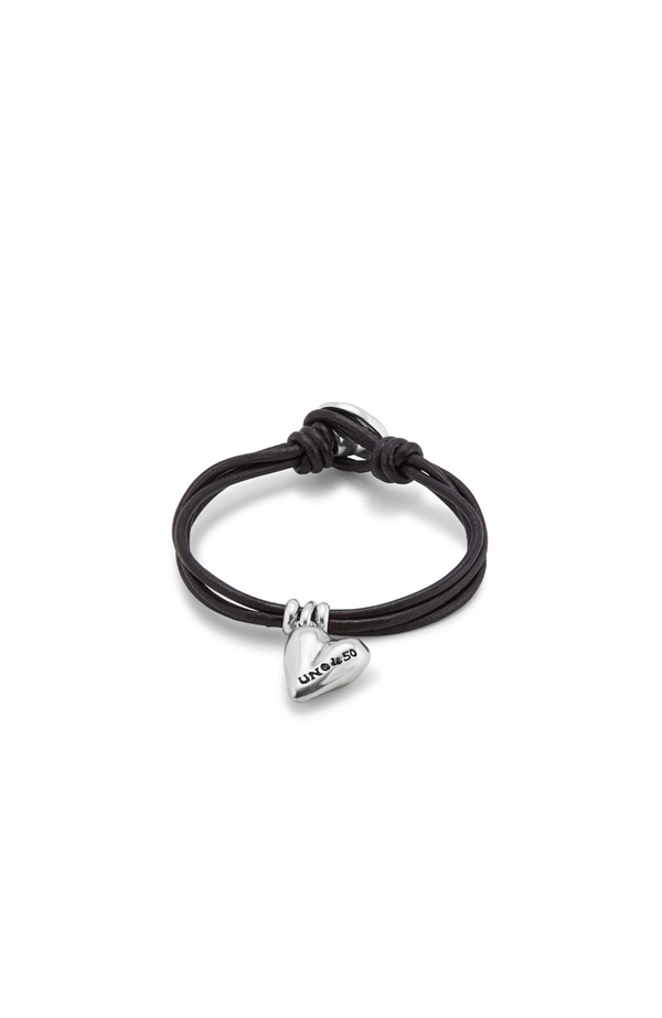 ウノデ 50 レディース アクセサリー ブレスレット・バングル・アンクレット レザー UNODE50 Leather bracelet with a sterling silver-plated heart charm Silver シルバー 17,745円