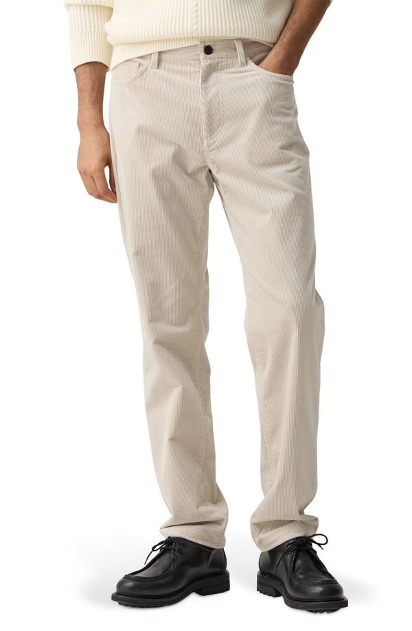 セオリー メンズ ボトムス カジュアルパンツ ストレート コーデュロイ Theory Crosby Corduroy Slim Straight Leg Pants Alabaster