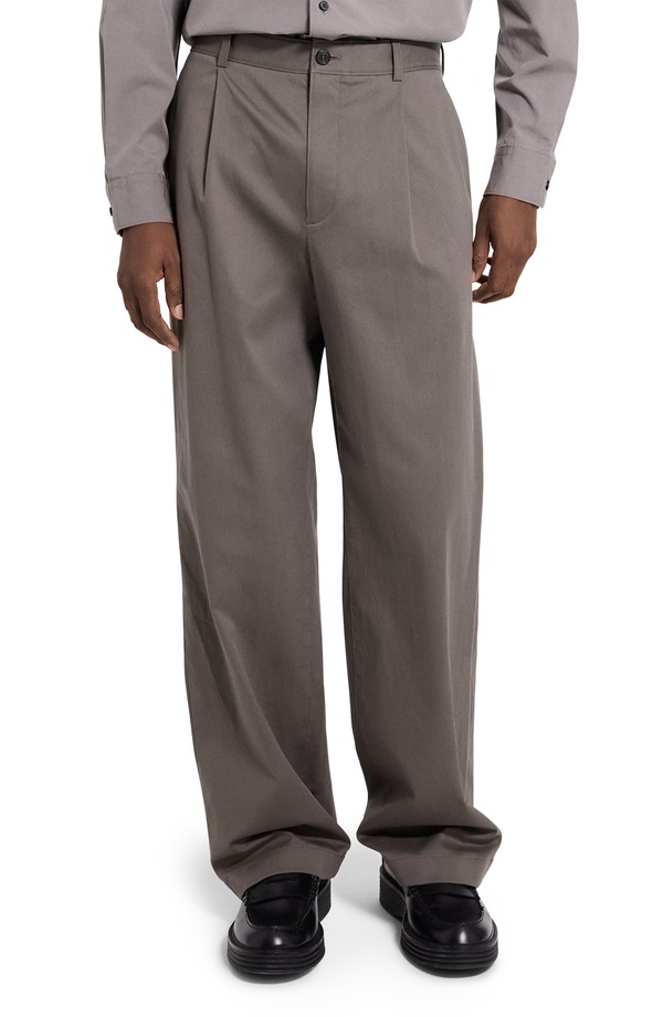 セオリー メンズ ボトムス カジュアルパンツ Theory Relaxed Pleat Chinos Morel