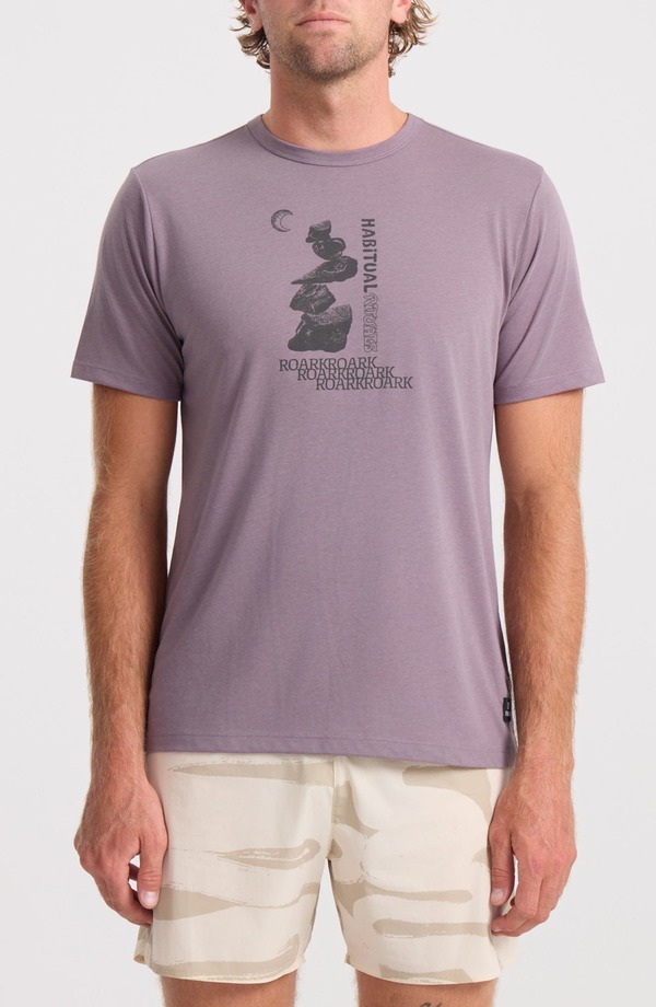 置き目アク メンズ トップス プルオーバー グラフィック Roark Mathis Core Performance Graphic T-Shirt Shark