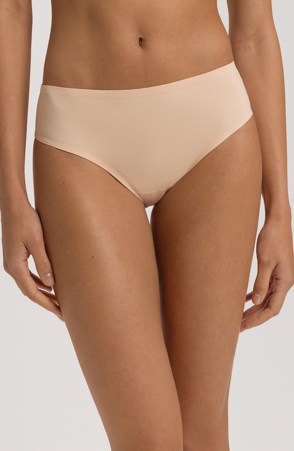 ハンロ レディース アンダーお召しもの ズボン下 Hanro Invisible Touchigh Cut Briefs Beige ベージュ