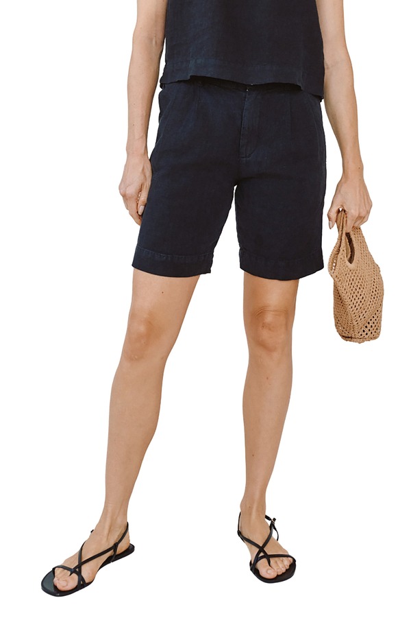 ベラダール レディース ボトムス ハーフパンツ・ショーツ プリーツ ショートパンツ Bella Dahl Pleated Bermuda Shorts Black ブラック｜ReVida 店
