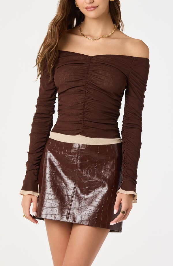 アストール レディース トップス シャツ ギャザー ASTR the Label Ruched Off the Shoulder Top Brown ブラウン