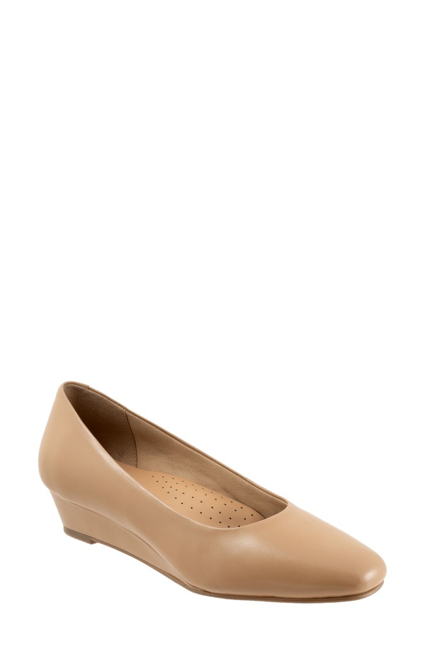 トロッターズ レディース シューズ パンプス Trotters Denisse Wedge Pump Beige ベージュ