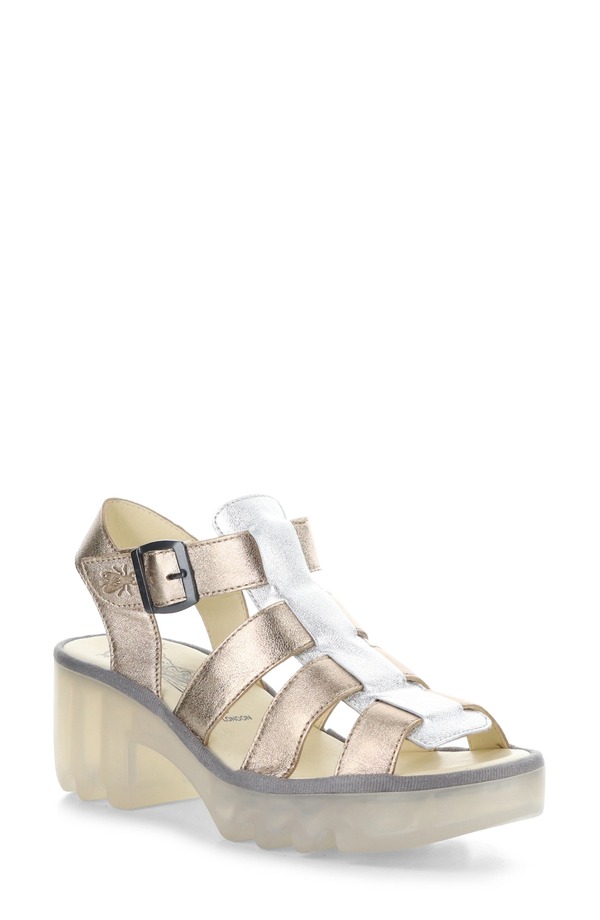 飛球英国の首都 レディース シューズ 踵 サンダル Fly London Terf Lug Sole Sandal Sahara/ Silver しろがね色