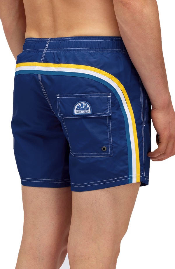 サンデッキ メンズ 海水着 二分の一ズボン下・さる股引き 遊撃手ズボン下 Sundek Stripe Board Shorts Admiral 縞模様