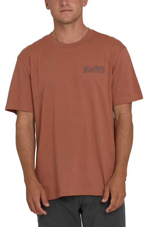 ビラボン メンズ トップス Tシャツ グラフィック Billabong Agave Premium Graphic T-Shirt Cedar Wood
