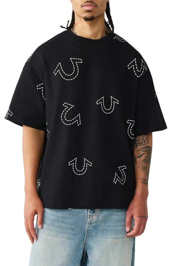 トゥルーレリジョン メンズ トップス ティーシャツ 刷り上げる 綿織物 True Religion Horseshoe Print Oversize Heavyweight Cotton T-Shirt Jet Black 黒いこと