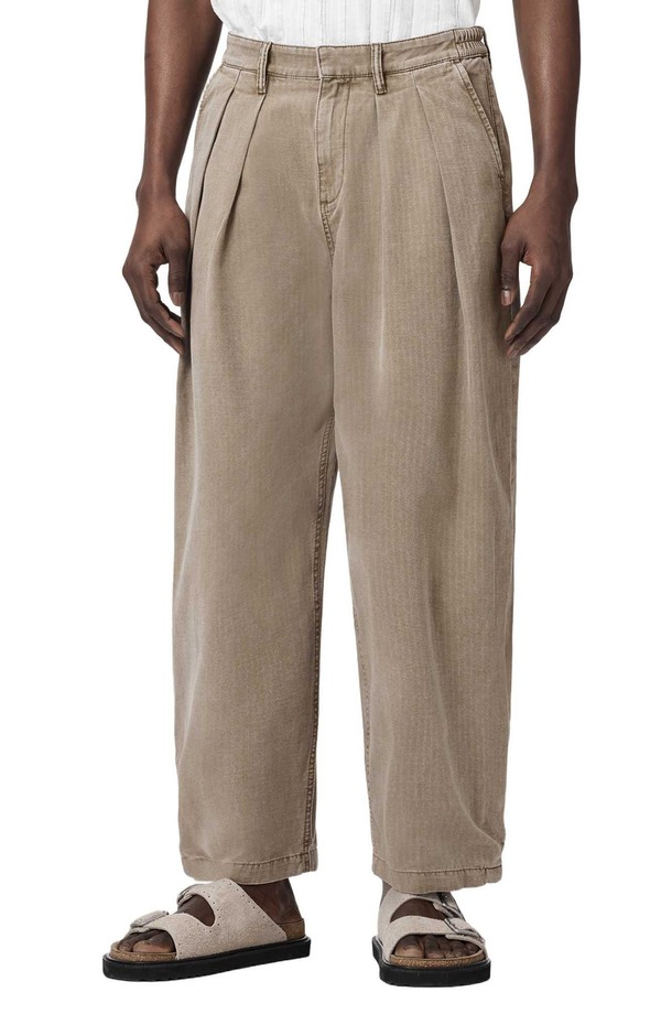 オールセインツ メンズ ボトムス 心地好いズボン下 AllSaints Becco Barreleg Pantstone Brown 赤銅色