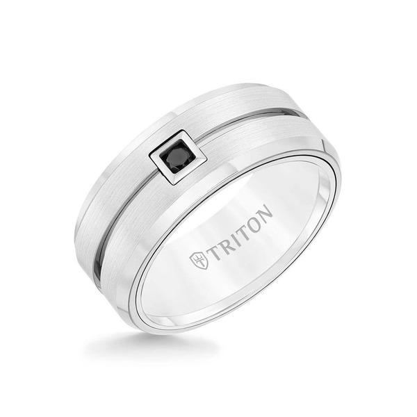 トリトン レディース アクセサリー 指輪 Triton 9MM Ring with Single Black Diamond Center and Brushed Center with Bevel Edge Metallic Silver シルバー｜ReVida 店 86,240円