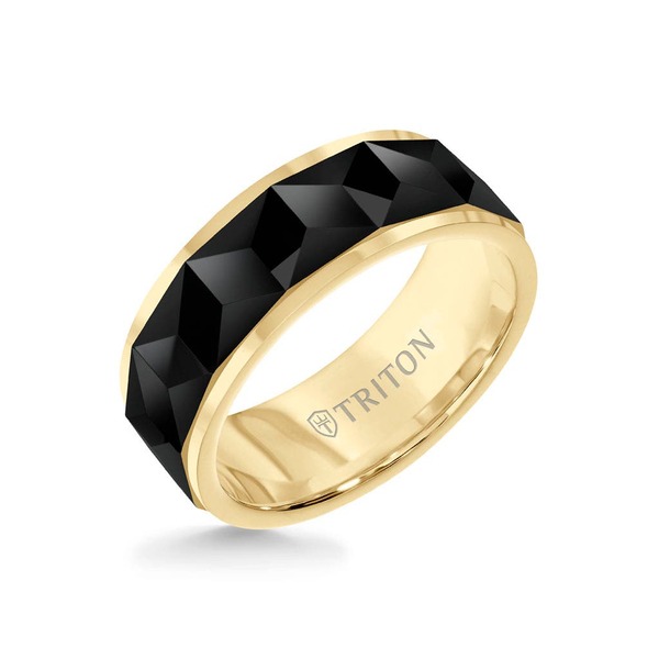 トリトン レディース アクセサリー 指輪 Triton 8MM Tungsten Carbide Ring with Faceted Chevron Pattern and Bevel Edge Metallic Gold ゴールド｜ReVida 店