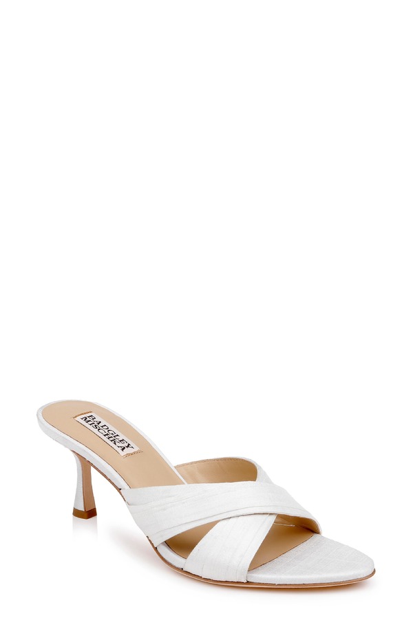 バッドグレイミッシカ レディース シューズ 踵 サンダル Badgley Mischka Collection Xania Sandal Ivory Silk 象牙色