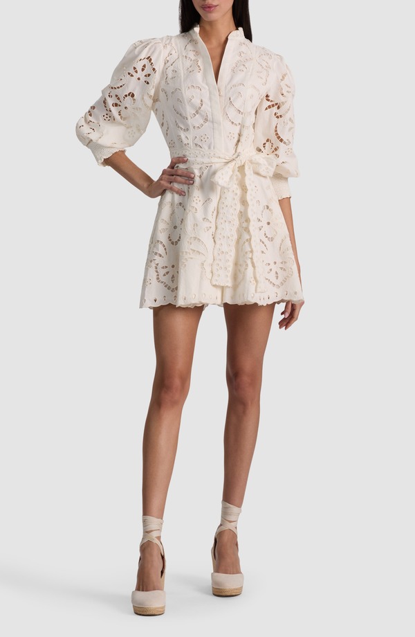 アリス アンド オリビア レディース トップス ワンピース ミニ 刺繍 Alice + Olivia Lucy Embroidered Long Sleeve Minidress Off White オフホワイト｜ReVida 店