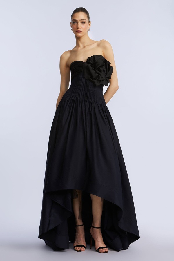 ビーシービージーマックスアズリア レディース トップス 衣装 BCBGMAXAZRIA High Low Gown With Flower Black \u0026 Sky Captain Combo 黒いこと