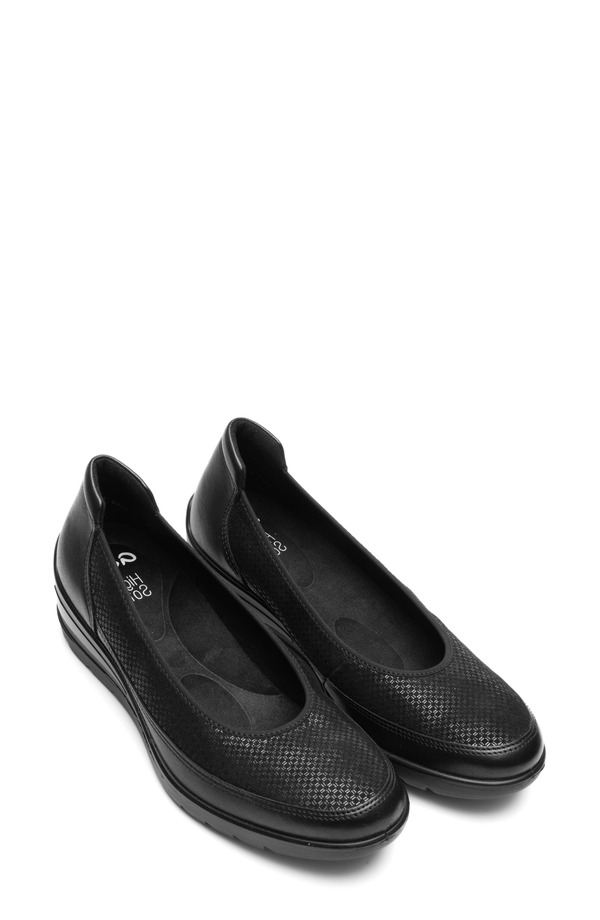 アラ レディース シューズ スリッポン・ローファー ara Zinnia Wedge Loafer Black 黒いこと
