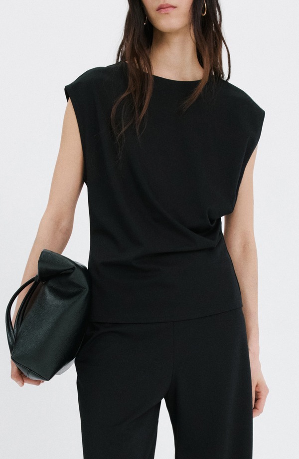 マンゴ レディース トップス シャツ プリーツ MANGO Pleated Top Black ブラック｜ReVida 店 9,225円