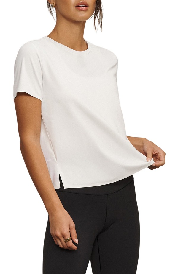 ローヌ レディース トップス プルオーバー Rhone Serene Performance T-Shirt Snowhite 白いこと