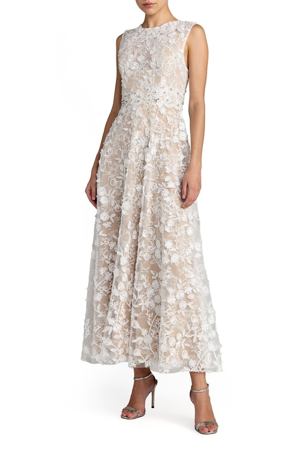 マックダガル レディース トップス 衣裳 ハイネック 御花柄 MIDI 刺しゅう 御花 Mac Duggal Floral Embroidered High Neck Midi Dress Ivory Nude 象牙色