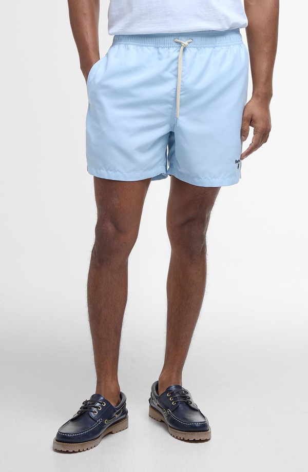 バブアー メンズ 水泳着 二分の一ズボン下・さる股引き 刺しゅう ロゴタイプ Barbour Staple Logo Embroidered Swim Trunks Ocean Sky Blue 青色