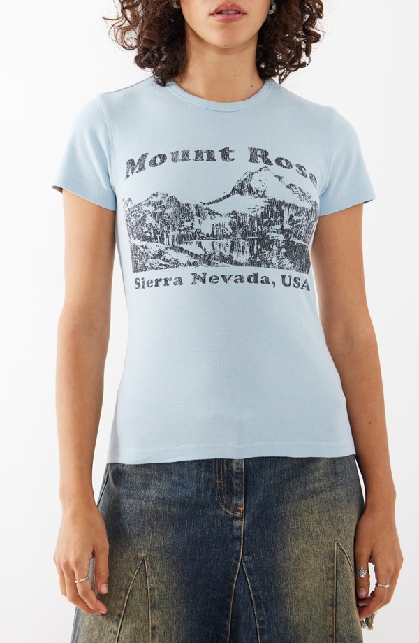 アーバンアウトフィッターズ レディース トップス プルオーバー グラフィック BDG Urban Outfitters Mount Rose Graphic Baby T-Shirt Light Blue 青色