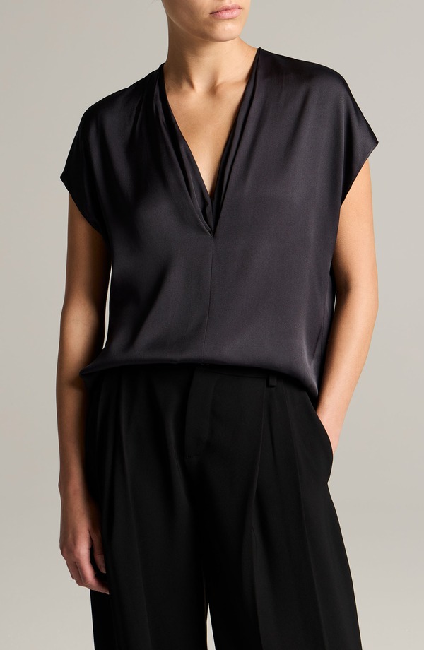 ヴィンス レディース トップス プルオーバー V素っ首 旗がしら Vince V-Neck Cap Sleeve Top Ink