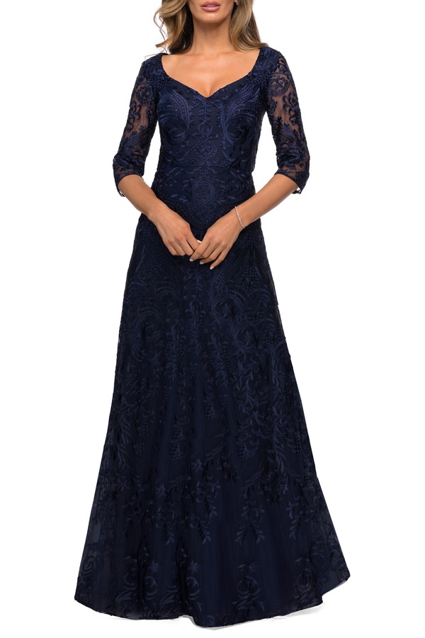 ラフェム レディース トップス 衣装手押し車 刺しゅう スピード競技 La Femmembroidered Lace Gown with V Neckline and Flare Skirt Navy 米国海軍