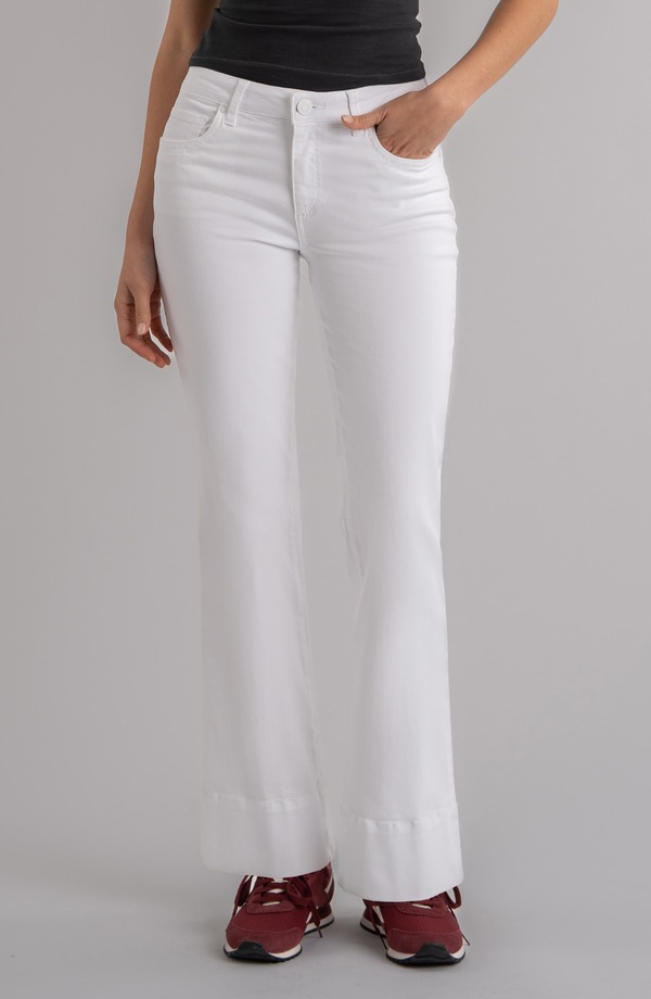 カットフロムザクロス レディース ボトムス ジーンズズボン下 デニム KUT from the Kloth Kelsey Mid Rise Kick Flare Jeans Optic White 白いこと