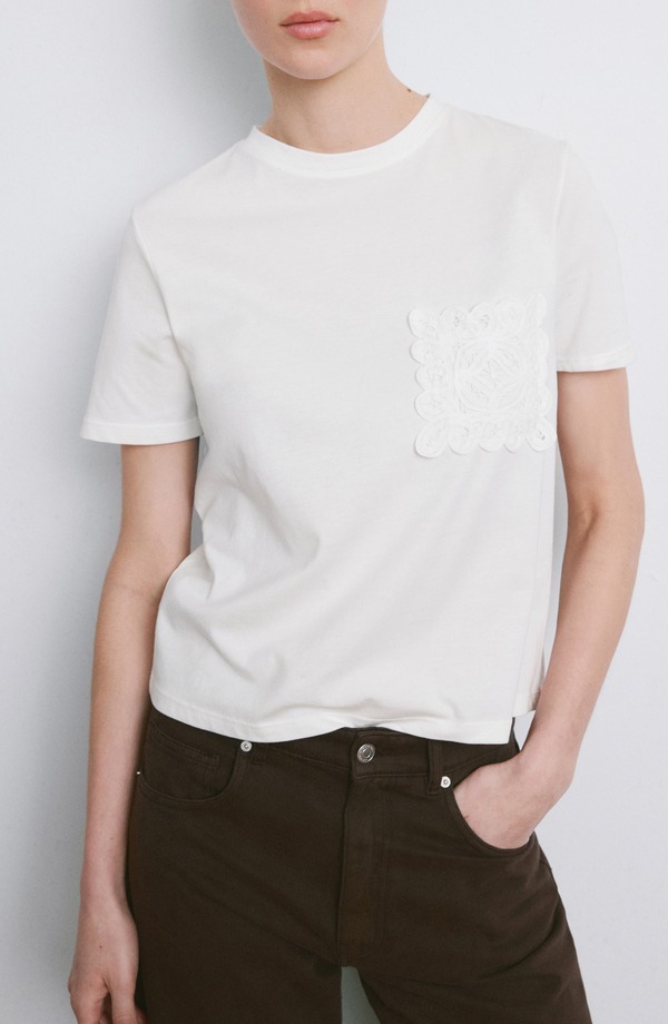 マンゴ レディース トップス ティーシャツ 綿織物 刺しゅう MANGO Embroidered Cotton T-Shirt Off White 象牙色